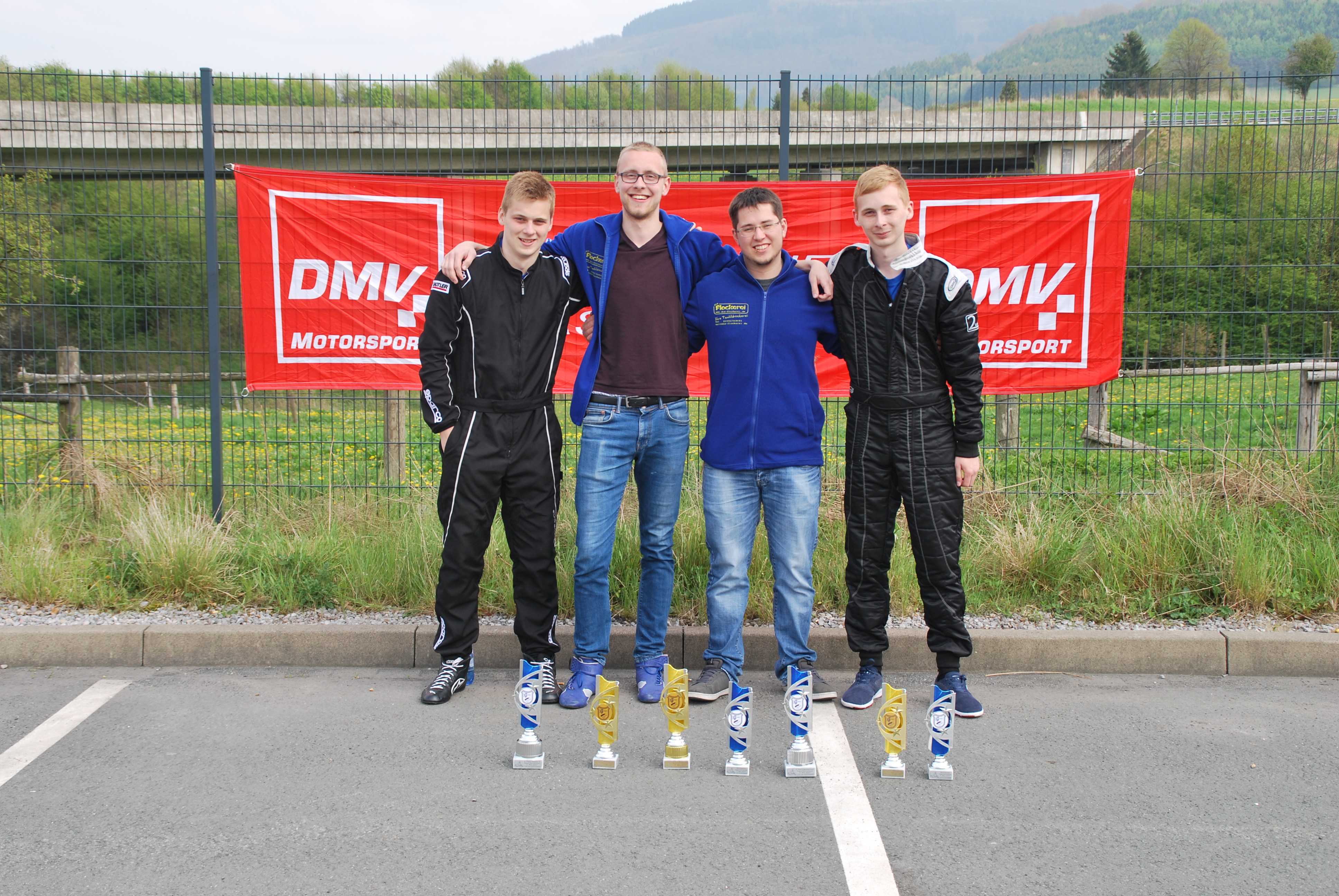 Bei sehr gutem Wetter fuhren die Motorsportfreunde Plettenberg am Sonntag zum 3. und 4. Superkartlauf nach Velmede in der Nähe von Bestwig…